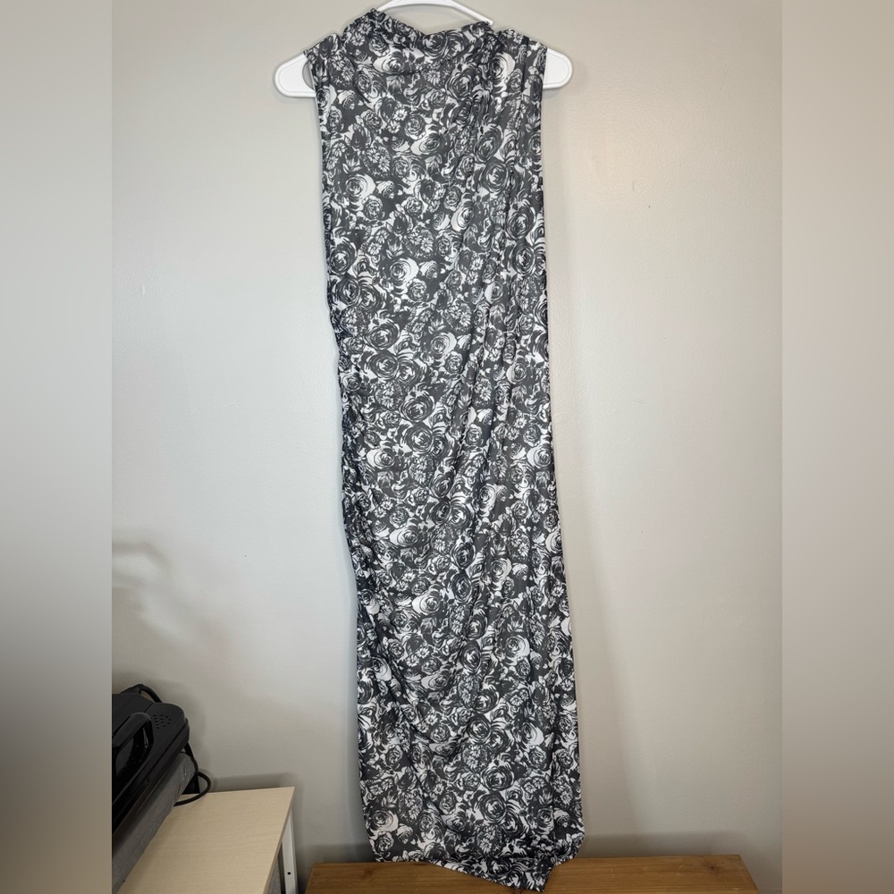 Betsey Johnson Black and White Floral Mock-Neck Bodycon Dress - Picture 4 of 4